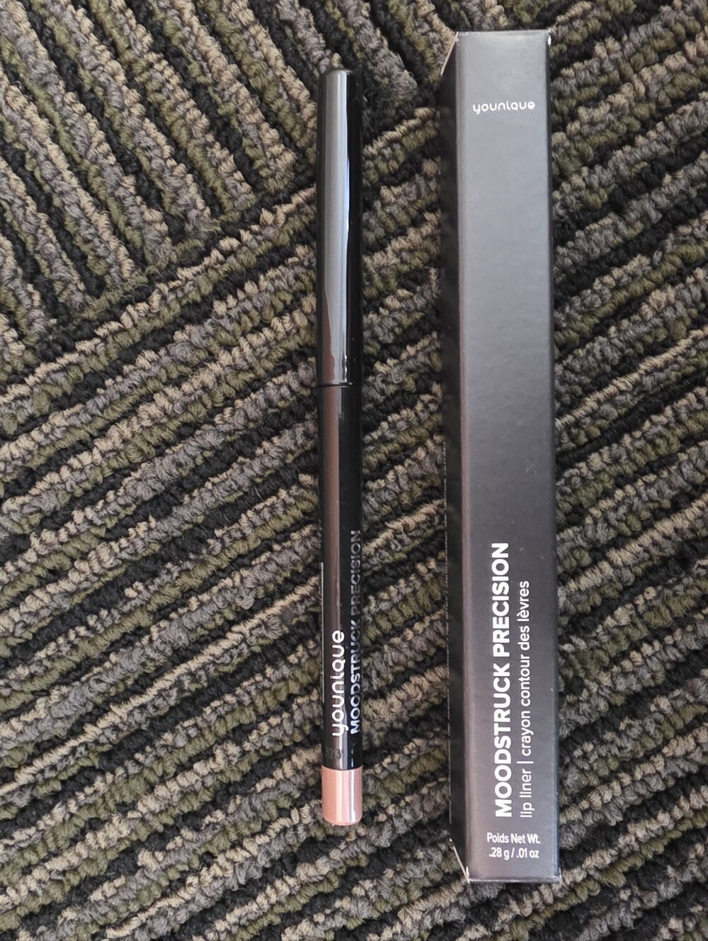 Younique Moodstruck Precision Lip Liner — PLUSH